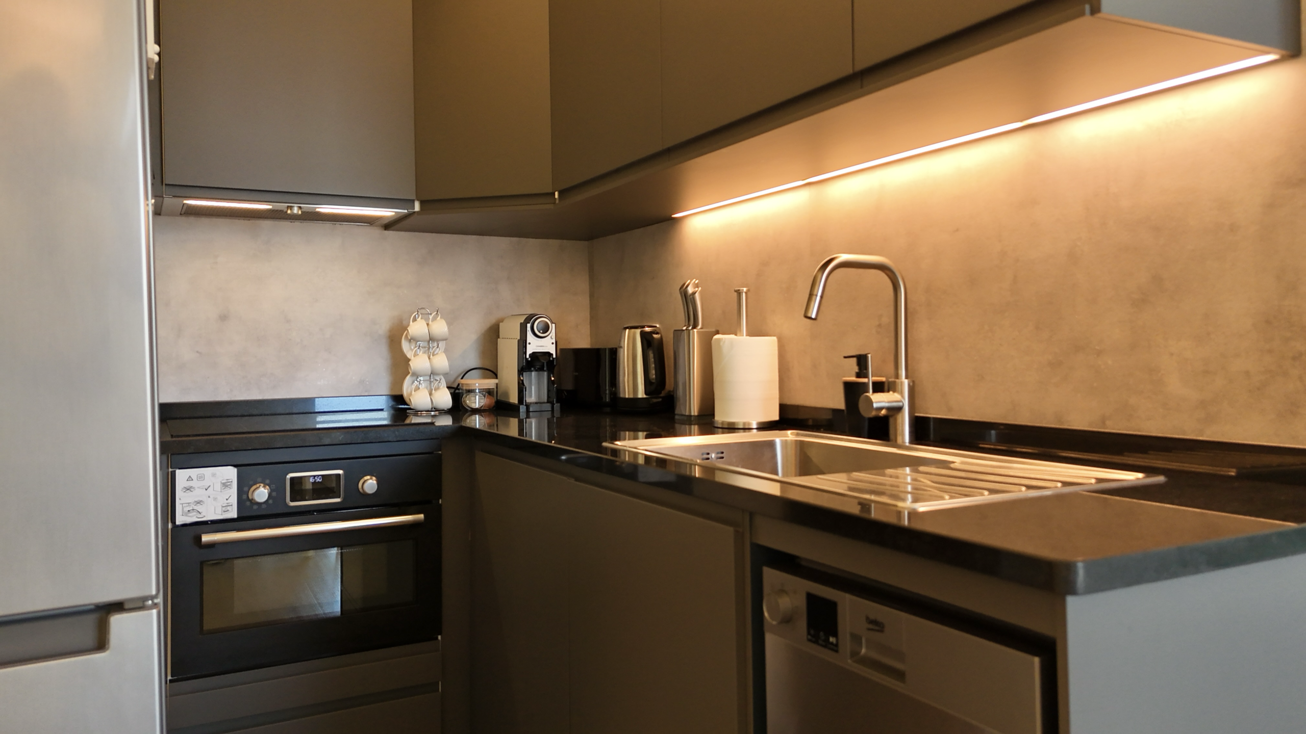 Jardins da Ajuda T1 – Apartamento com Varanda e Acesso à duas Piscinas em Funchal, Madeira — foto 12 de 15