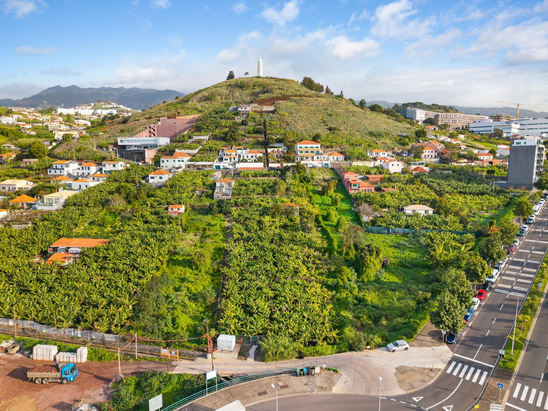 Terreno 4800 m² | Índice Construção 1,7-2,8 | Vista Mar em Funchal, Madeira — foto 6 de 15