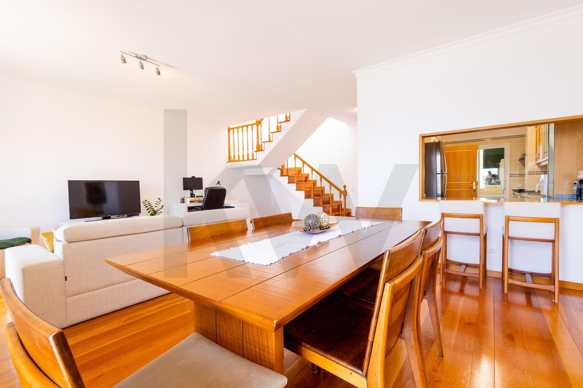 Apartamento T3 Duplex com vista para a Baía em Funchal, Madeira — foto 9 de 15