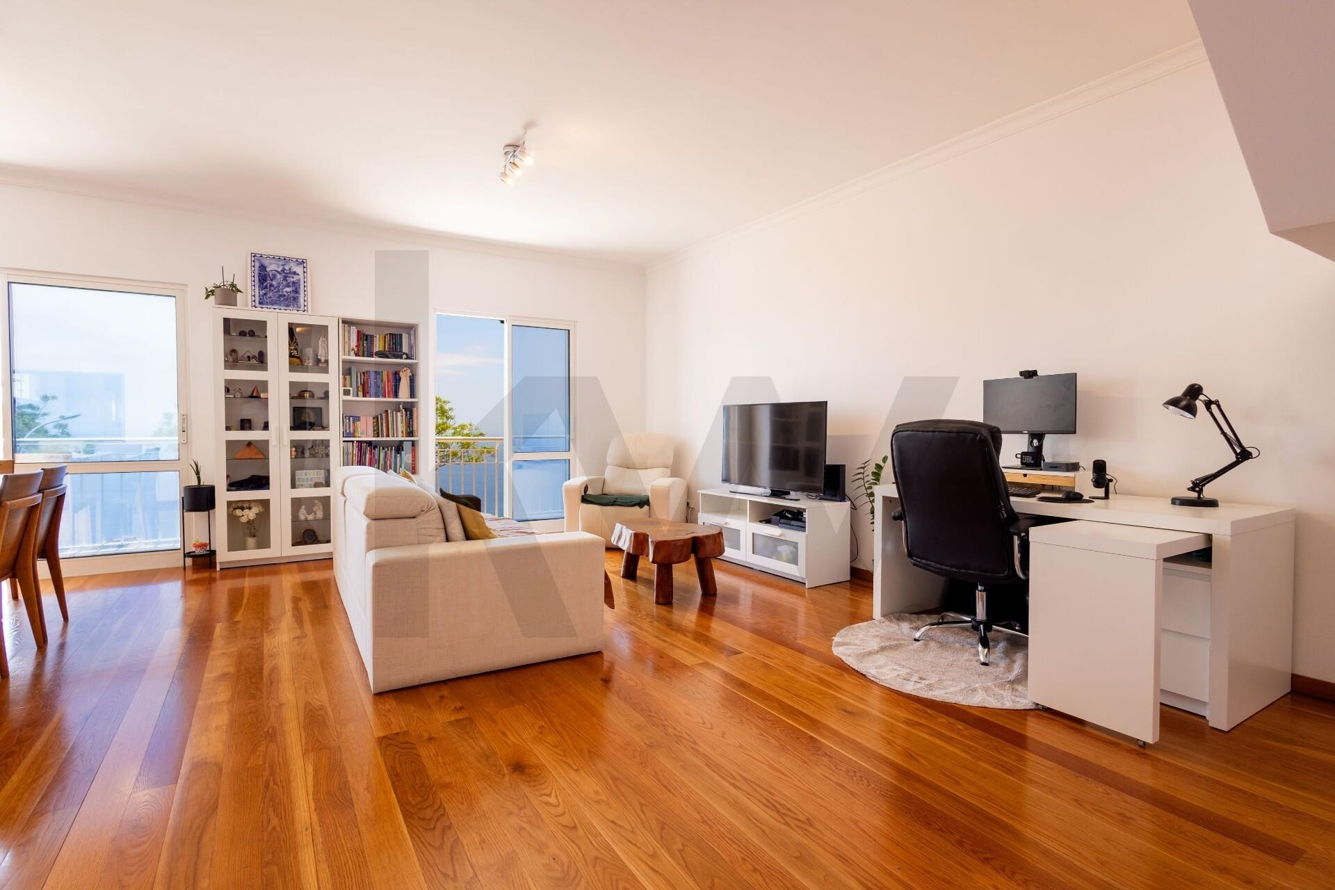 Apartamento T3 Duplex com vista para a Baía em Funchal, Madeira — foto 3 de 15