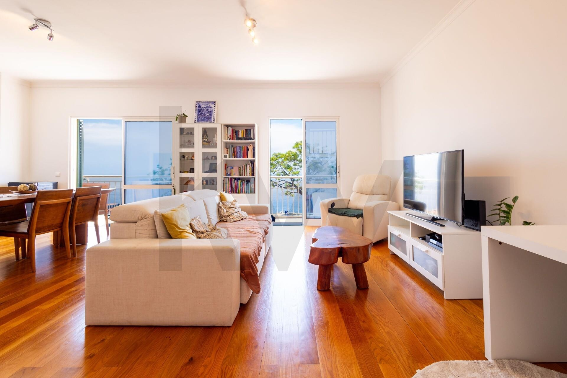 Apartamento T3 Duplex com vista para a Baía em Funchal, Madeira — foto 8 de 15