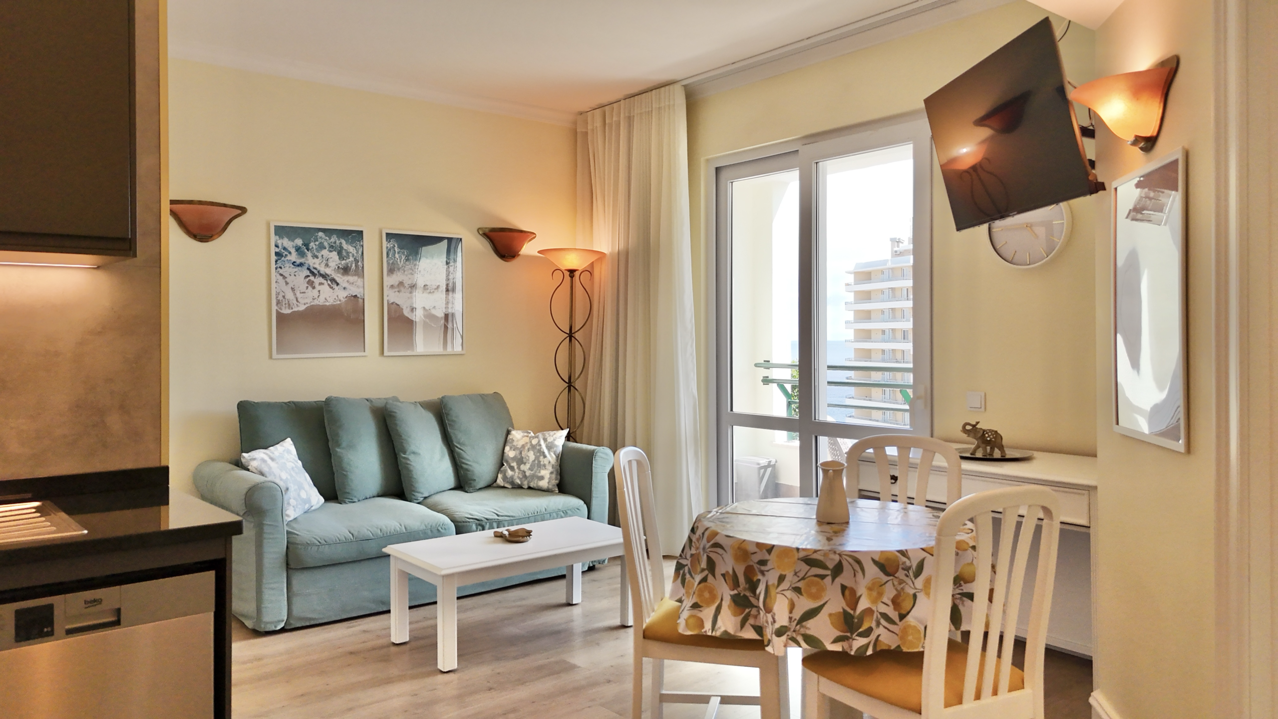 Jardins da Ajuda T1 – Apartamento com Varanda e Acesso à duas Piscinas em Funchal, Madeira — foto 3 de 15