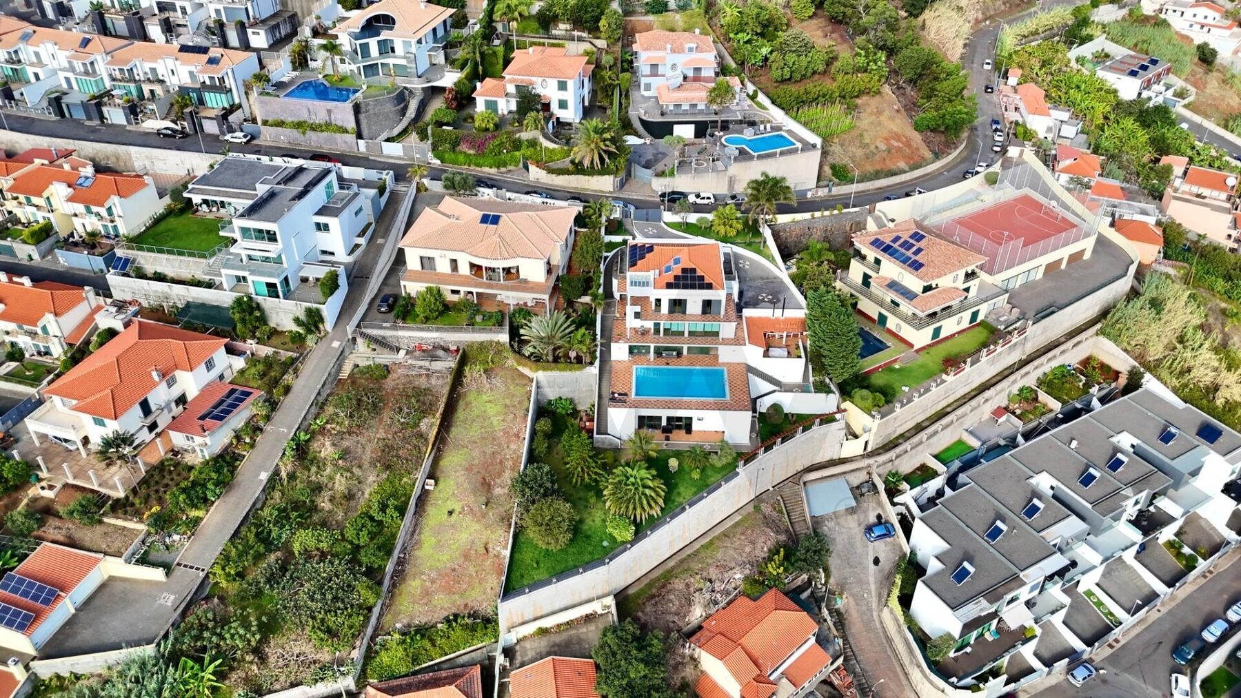Moradia Isolada T4 com vista Panorâmica em Funchal, Madeira — foto 3 de 15