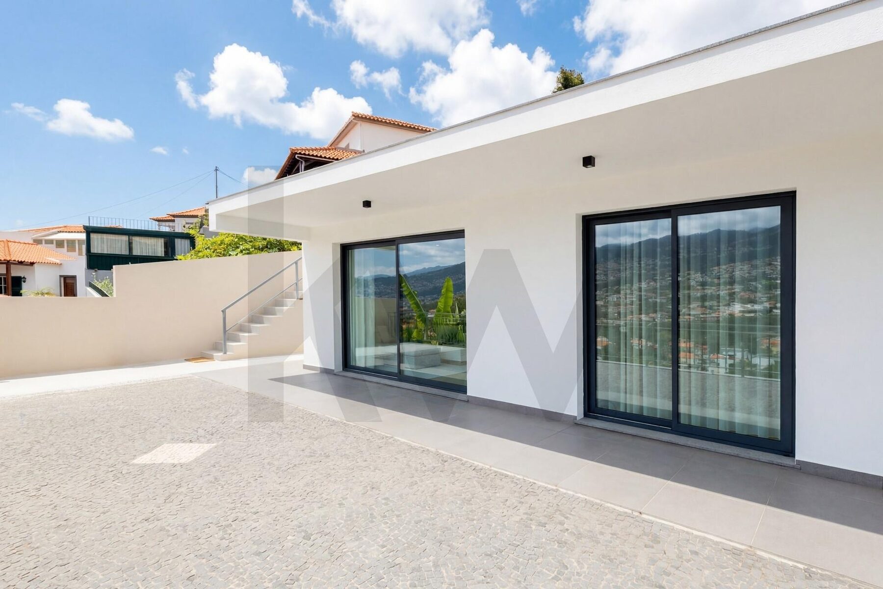 Moradia Térrea T2+1 Com Vista Baía em Funchal, Madeira — foto 1 de 15
