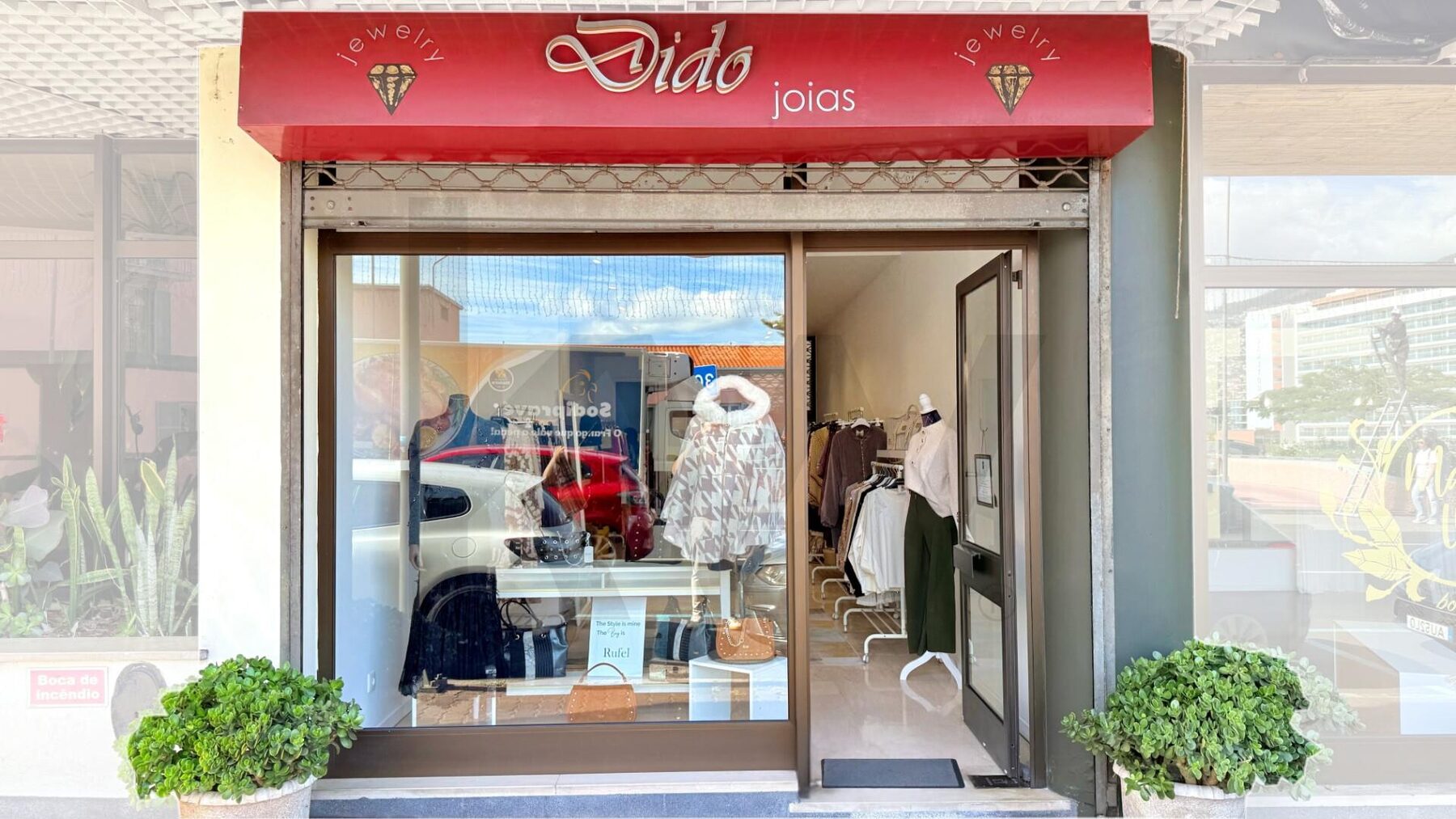 Loja Comercial no Miramar em Funchal, Madeira — foto 3 de 15