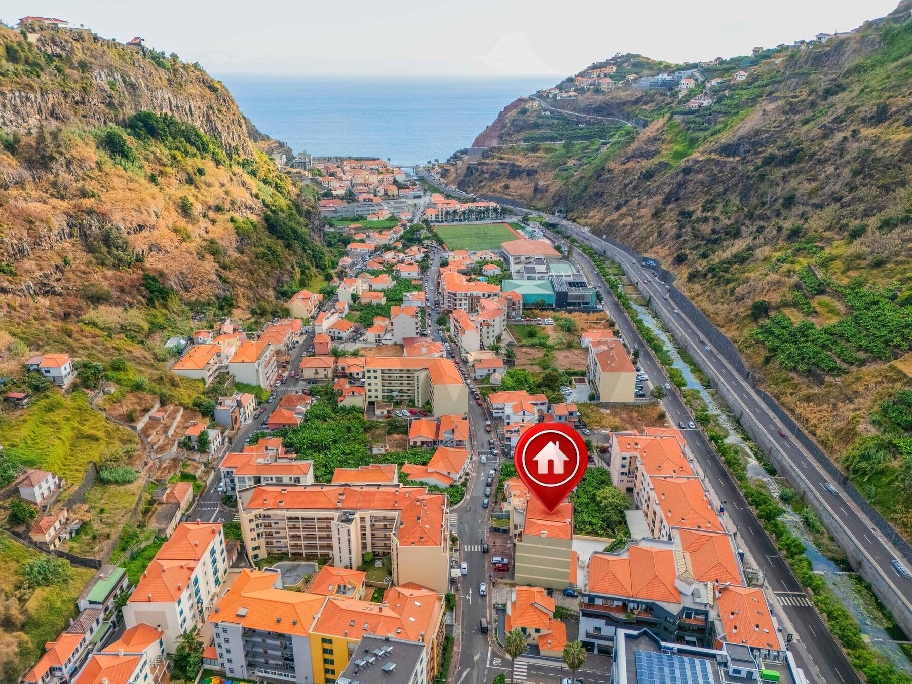 Apartamento T3 situado no coração da Ribeira Brava em Ribeira Brava, Madeira — foto 2 de 15